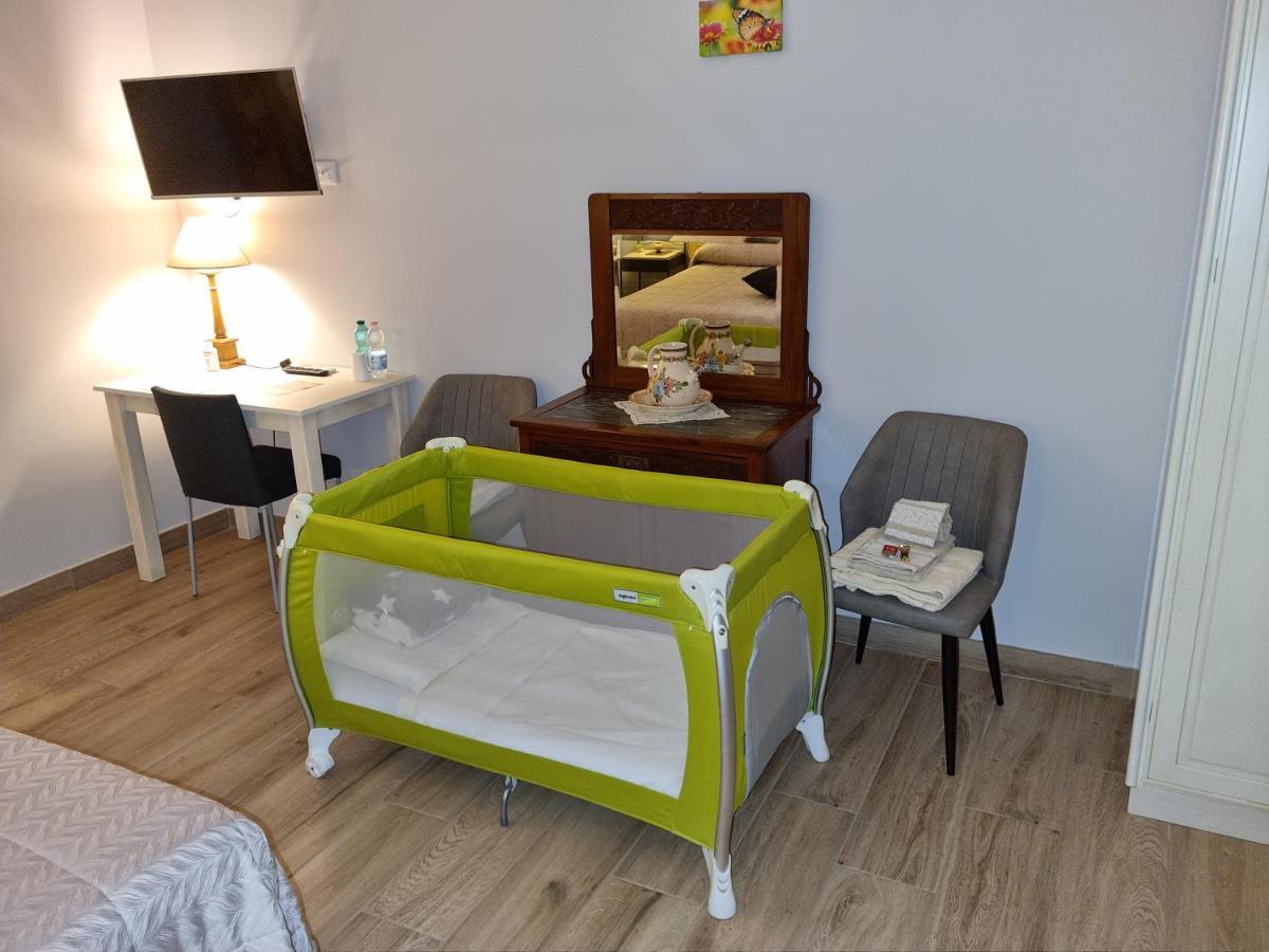 Il Casale Nel Parco Guesthouse Roma Eksteriør bilde