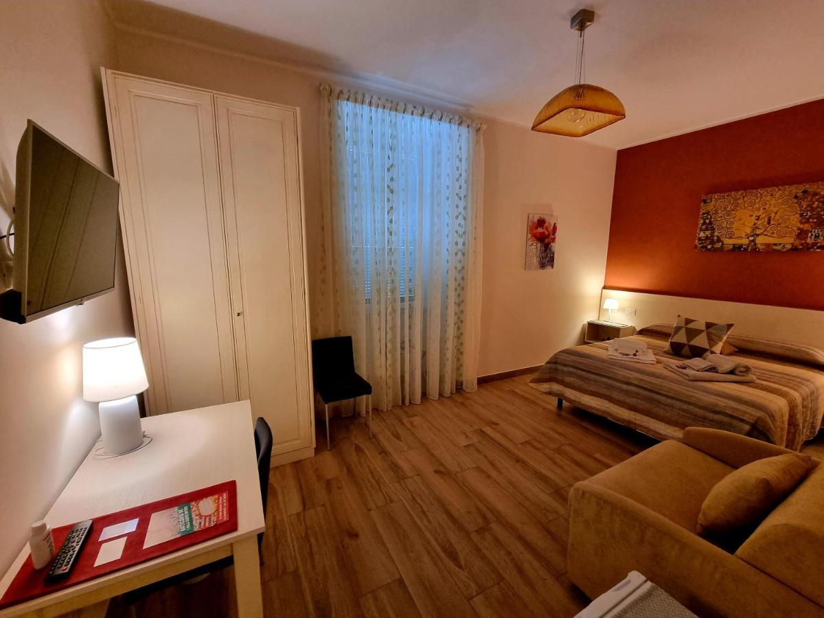 Il Casale Nel Parco Guesthouse Roma Eksteriør bilde