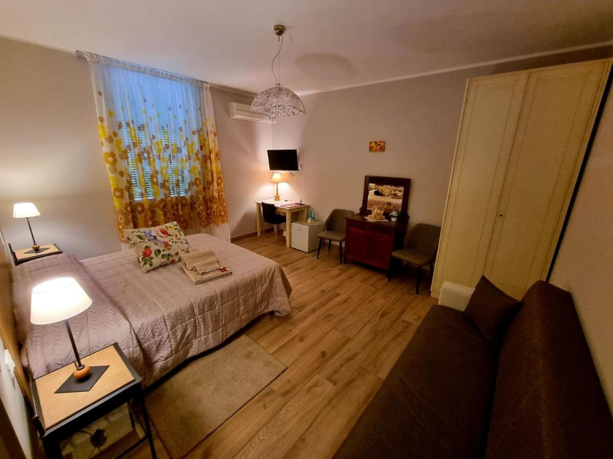 Il Casale Nel Parco Guesthouse Roma Eksteriør bilde